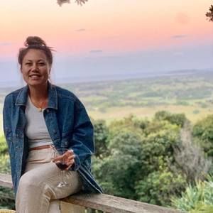 Meet your Posher, Emily